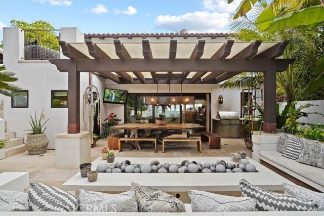 1920 Ocean Way, Laguna Beach, CA 92651