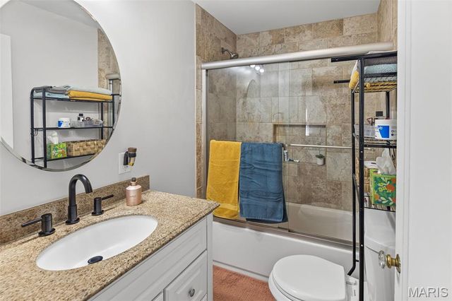 214 Roosevelt Street, Lebanon, IL 62254