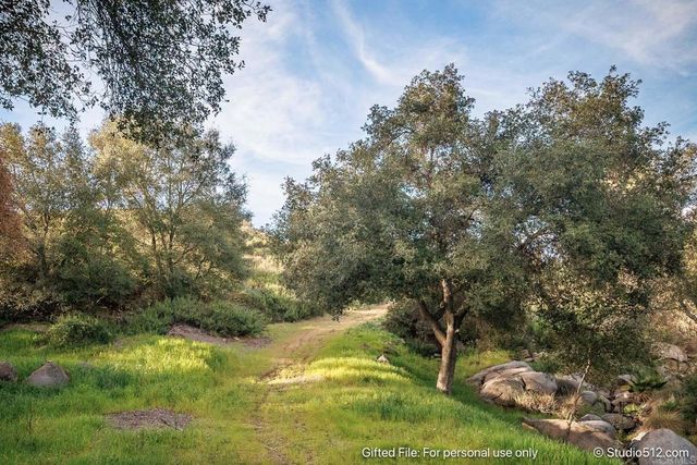11782 Betsworth Road, Valley Center, CA 92082