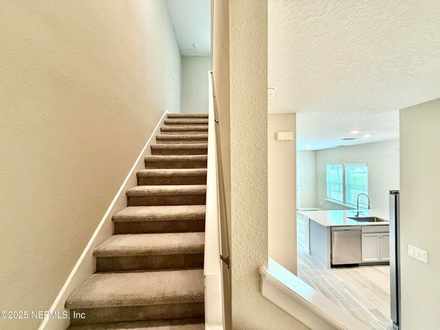 1193 BEACH DUNE Drive, Jacksonville, FL 32233