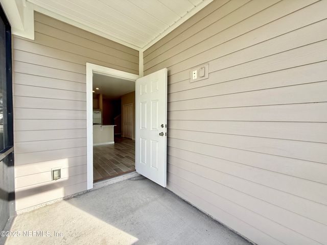 1193 BEACH DUNE Drive, Jacksonville, FL 32233