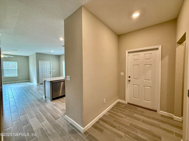 1193 BEACH DUNE Drive, Jacksonville, FL 32233