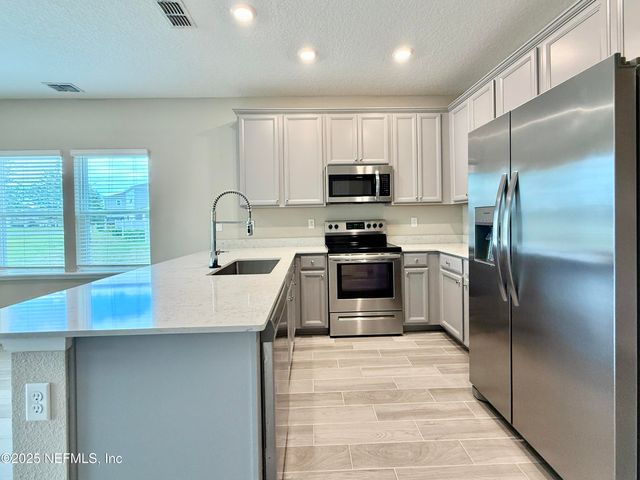 1193 BEACH DUNE Drive, Jacksonville, FL 32233