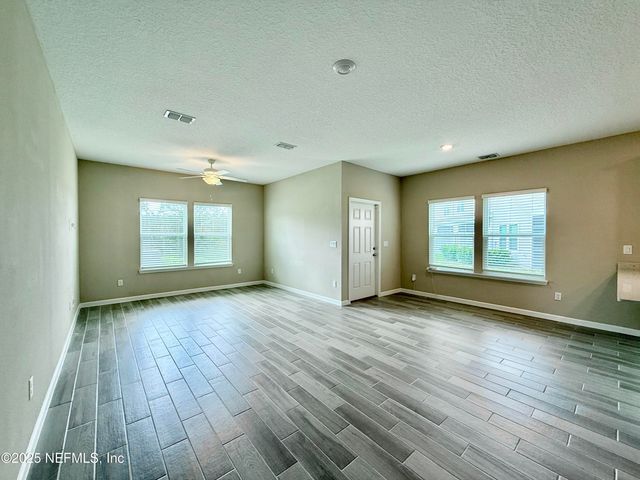 1193 BEACH DUNE Drive, Jacksonville, FL 32233