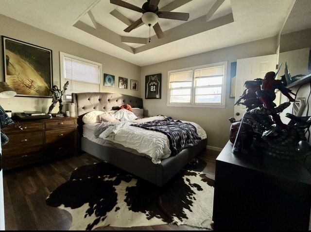 1917 E Smith Street, Springfield, MO 65803