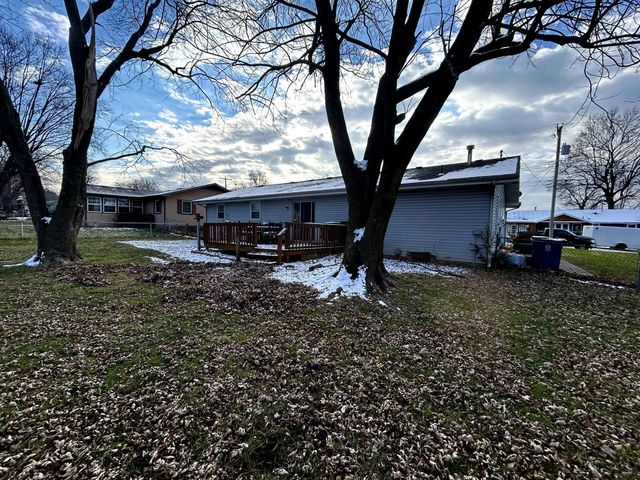 1917 E Smith Street, Springfield, MO 65803