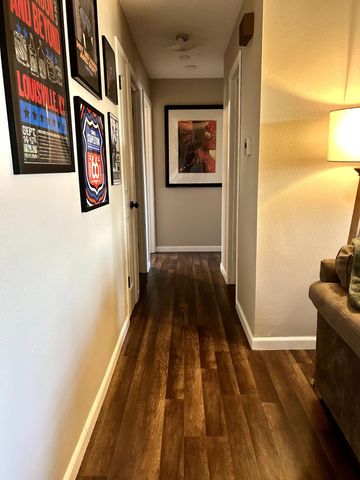 1917 E Smith Street, Springfield, MO 65803