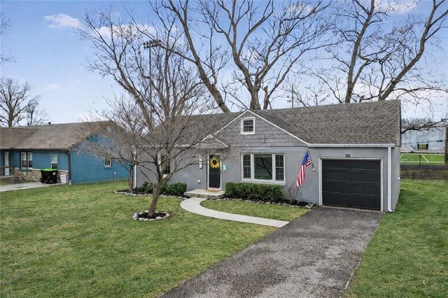 5048 CANTERBURY Street, Roeland Park, KS 66205