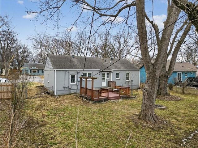 5048 CANTERBURY Street, Roeland Park, KS 66205