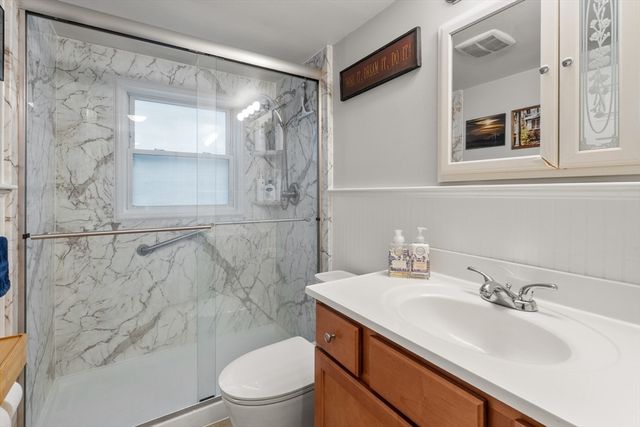 10 Hawthorne St, Kingston, MA 02364