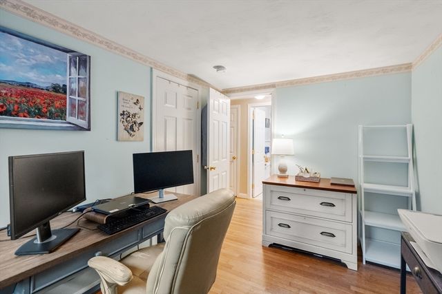 10 Hawthorne St, Kingston, MA 02364