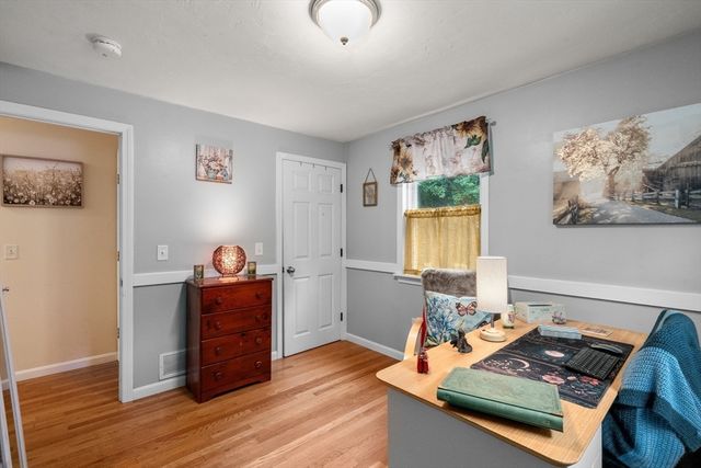 10 Hawthorne St, Kingston, MA 02364