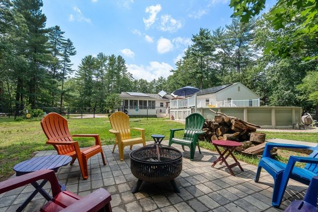 10 Hawthorne St, Kingston, MA 02364