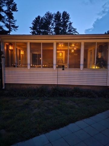 10 Hawthorne St, Kingston, MA 02364