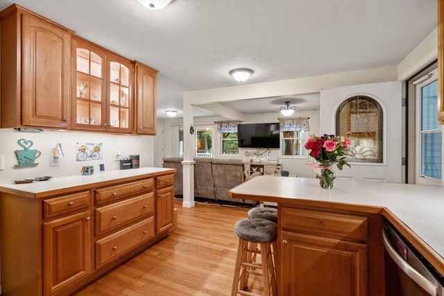10 Hawthorne St, Kingston, MA 02364