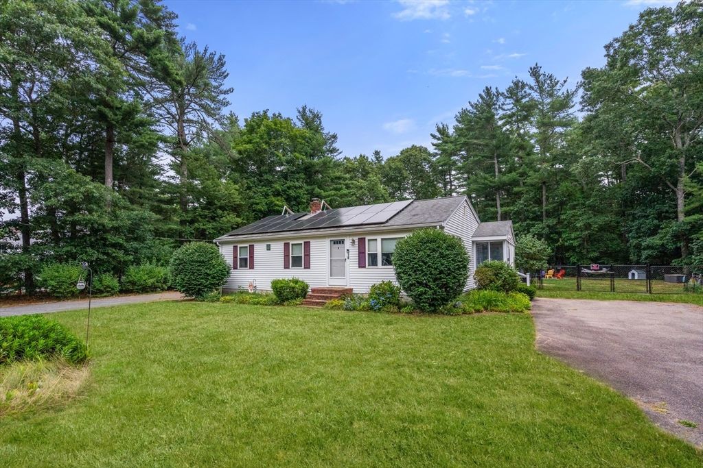 10 Hawthorne St, Kingston, MA 02364