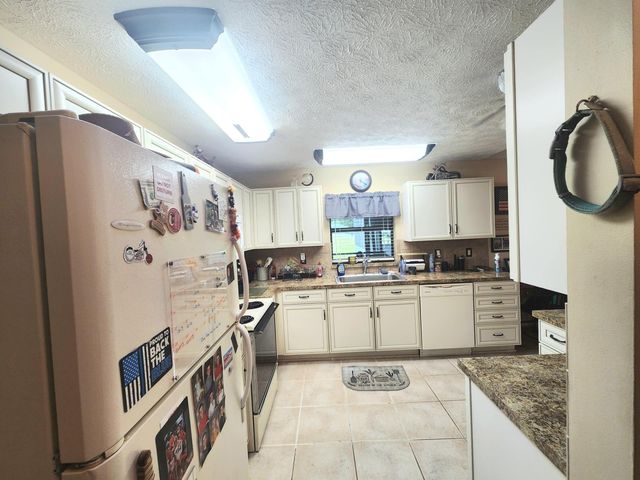 6801 Lakeland Boulevard, Fort Pierce, FL 34951