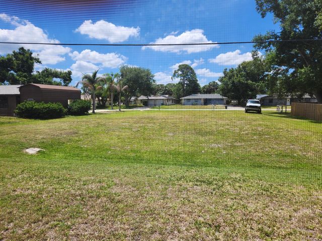 6801 Lakeland Boulevard, Fort Pierce, FL 34951