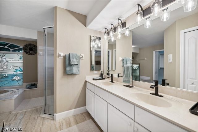 28399 Del Lago WAY, Bonita Springs, FL 34135