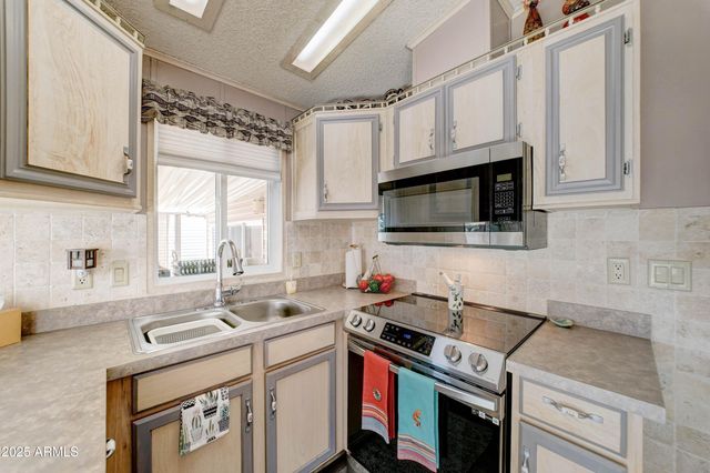 111 S GREENFIELD Road 633, Mesa, AZ 85206