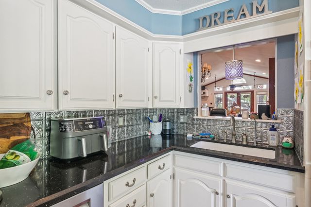858 County Road 3101, Greenville, TX 75402