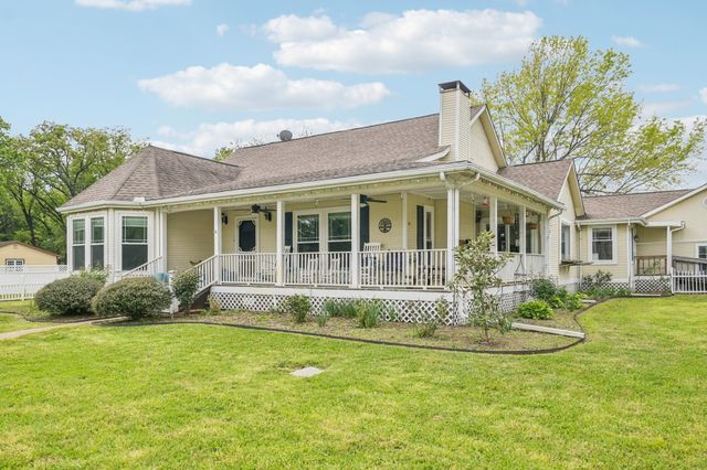 858 County Road 3101, Greenville, TX 75402