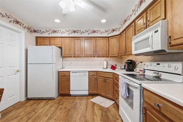 380 Allandale Dr, Bethel Park, PA 15102