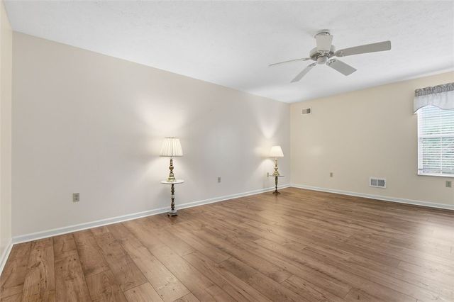 380 Allandale Dr, Bethel Park, PA 15102