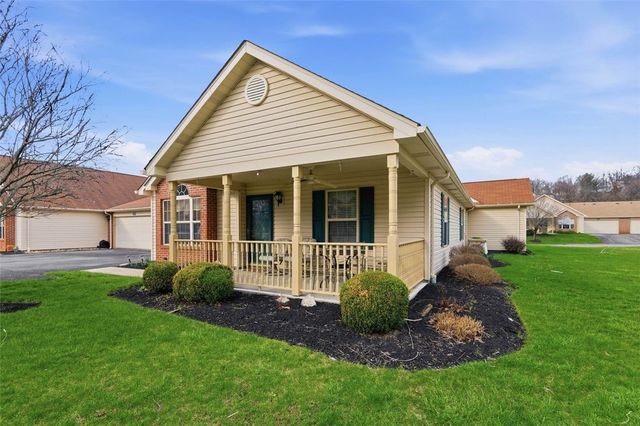 380 Allandale Dr, Bethel Park, PA 15102