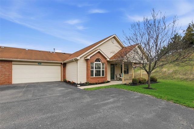 380 Allandale Dr, Bethel Park, PA 15102