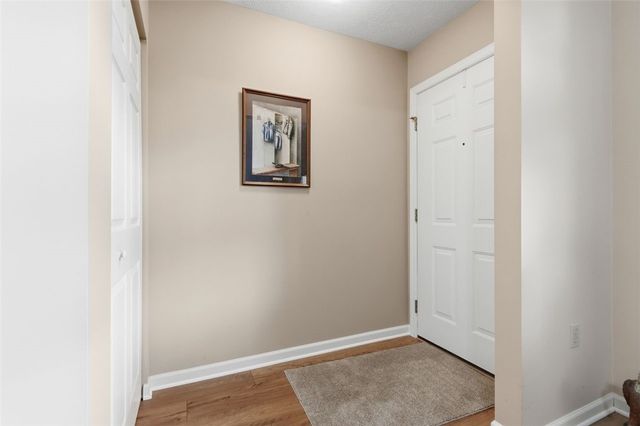 380 Allandale Dr, Bethel Park, PA 15102