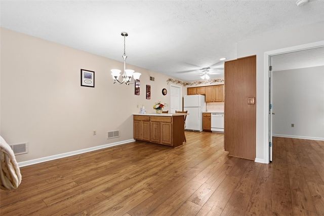 380 Allandale Dr, Bethel Park, PA 15102