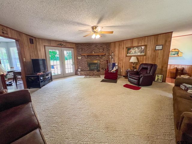 305 FM 1896, Mt Vernon, TX 75457