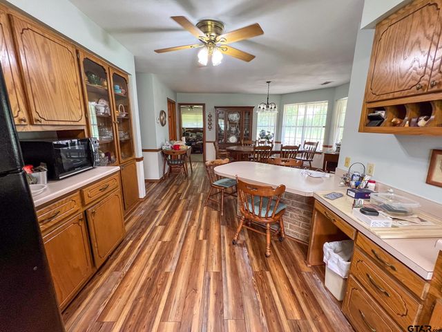305 FM 1896, Mt Vernon, TX 75457
