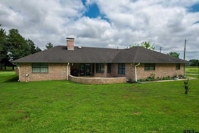 305 FM 1896, Mt Vernon, TX 75457