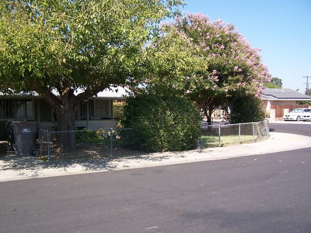 1900 Oxford St, West Sacramento, CA 95691