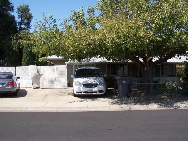 1900 Oxford St, West Sacramento, CA 95691