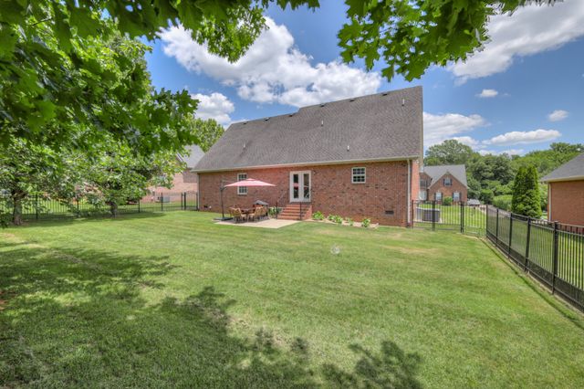 5145 MacArthur Ave, Murfreesboro, TN 37129