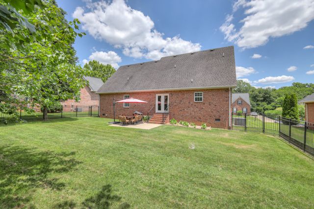 5145 MacArthur Ave, Murfreesboro, TN 37129