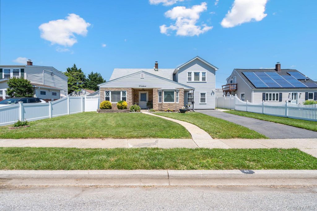 47 Forge Lane, Levittown, NY 11756