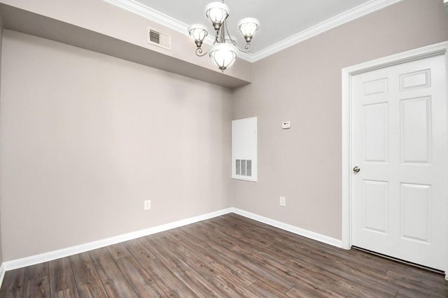 2255 Braeswood Park Drive 102, Houston, TX 77030
