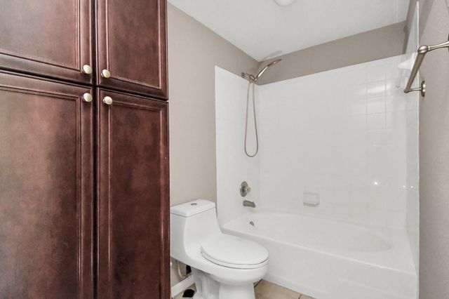 2255 Braeswood Park Drive 102, Houston, TX 77030