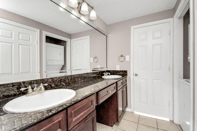 2255 Braeswood Park Drive 102, Houston, TX 77030