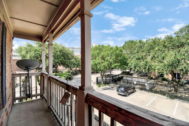 2255 Braeswood Park Drive 102, Houston, TX 77030