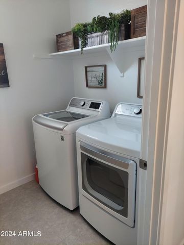 1784 S Senate Street, Chandler, AZ 85286