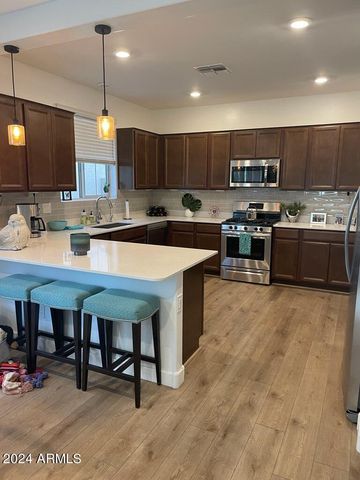 1784 S Senate Street, Chandler, AZ 85286