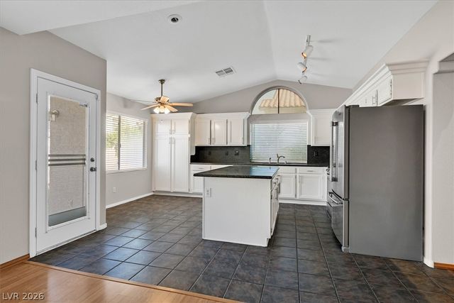 1038 Twin Berry Court, Henderson, NV 89002