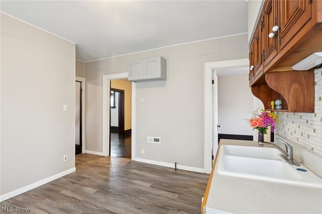 3612 Daisy Avenue, Cleveland, OH 44109