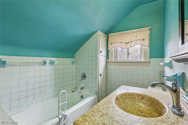 3612 Daisy Avenue, Cleveland, OH 44109