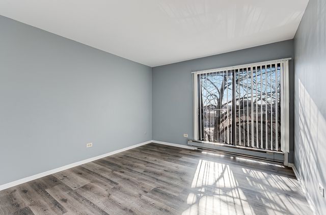 190 S Waters Edge Drive 302, Glendale Heights, IL 60139